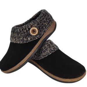NEW IN BOX Clarks Womens 6 Black Suede Cork Knit Clogs Indoor Outdoor Slippers